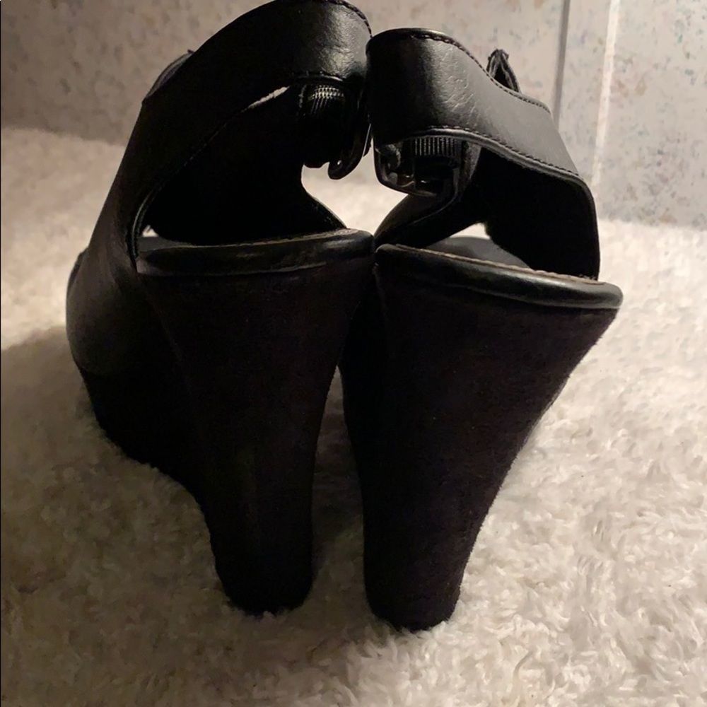 BRASH Wedge Sandals 🌺 - Picture 3 of 8